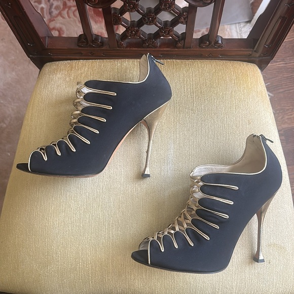 Brian Atwood Naiya Black and Gold Silk Crepe Peep-Toe High-Heel Bootie Size EU42 - Picture 5 of 16